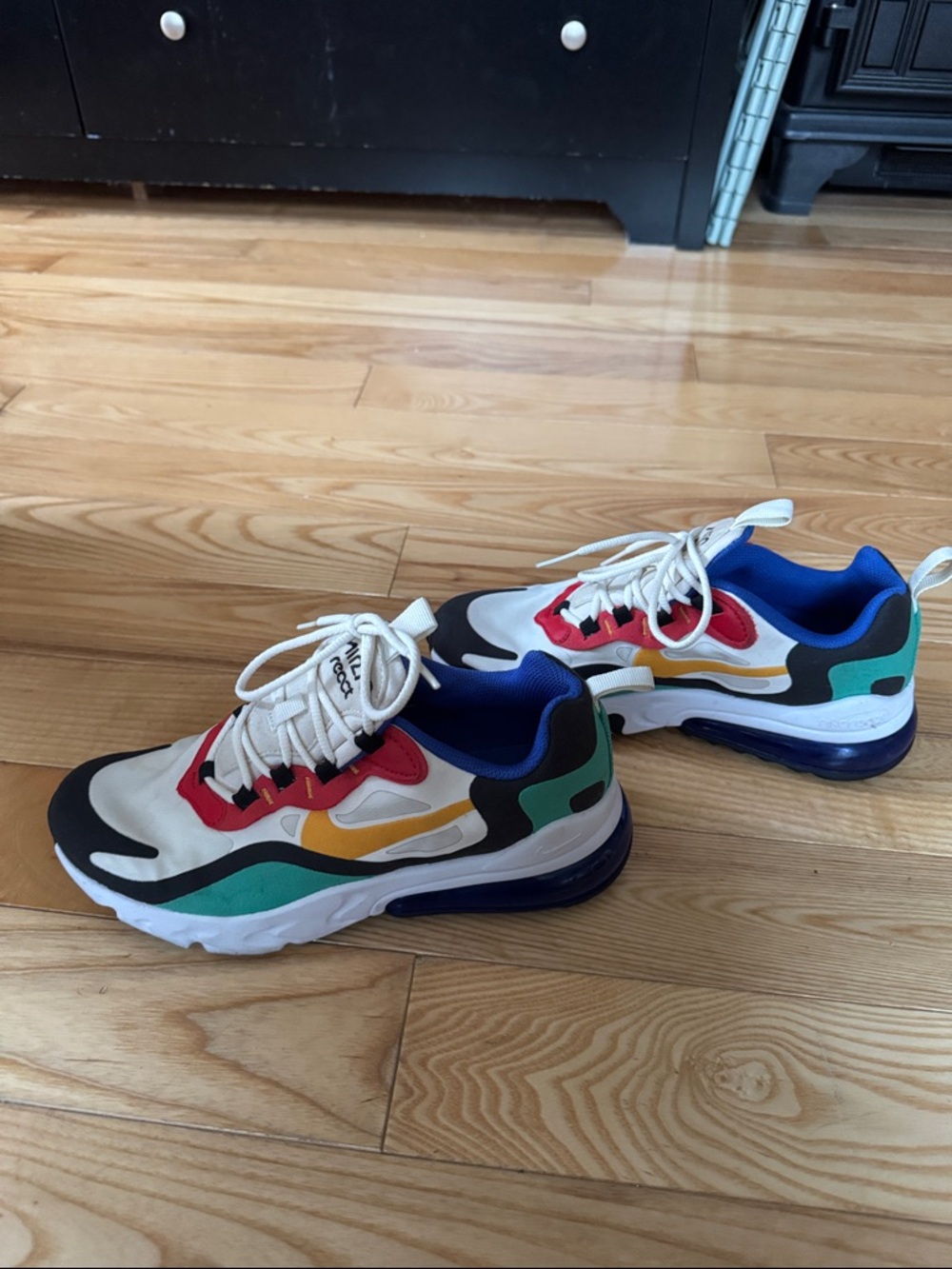 Nike Women’s air70 React Sneakers in White, Black, Red, Blue, Green - Picture 4 of 5